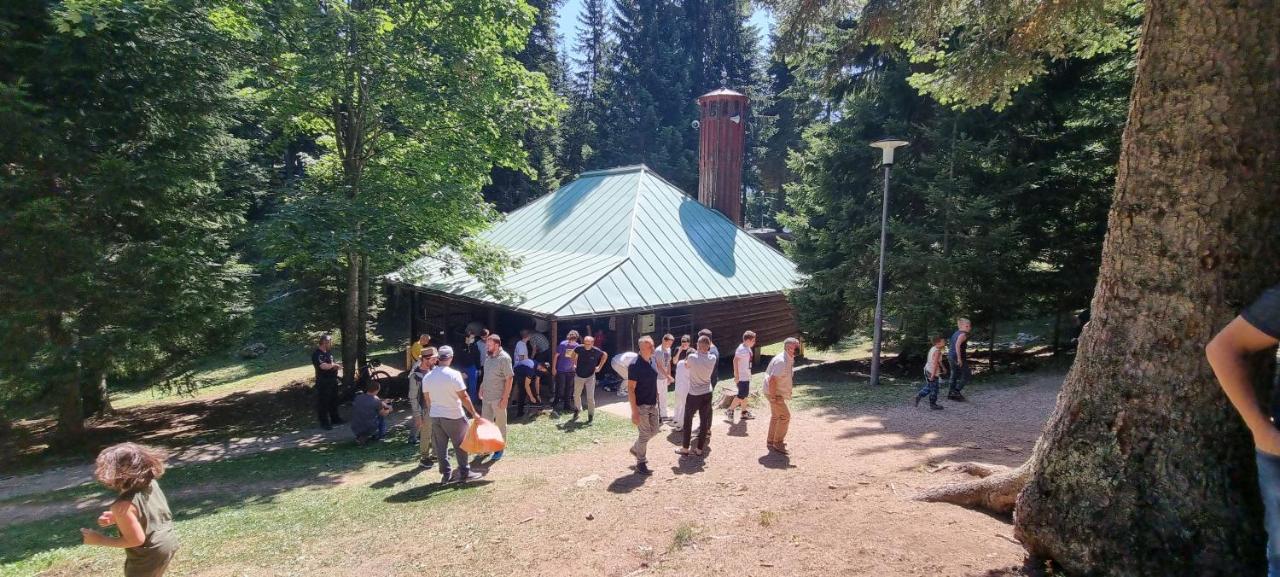 Mountain House Brutusi 17 Bjelasnica Trnovo Bih Exterior foto